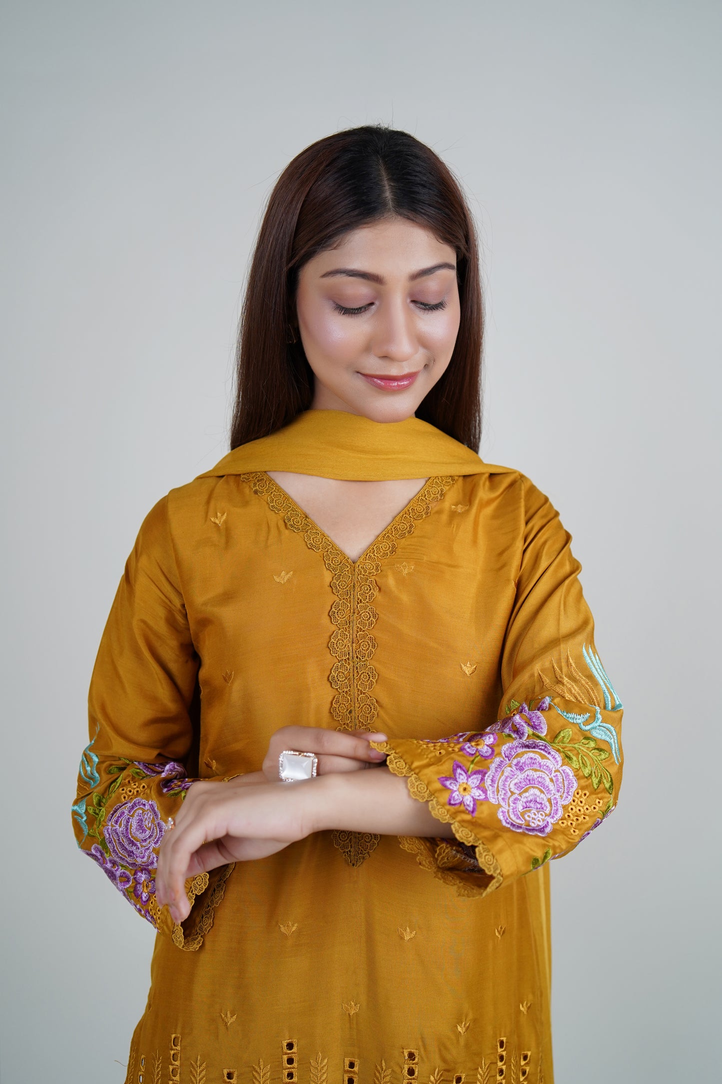 3 PIECE - EMBROIDERED BORING DAMAN : VISCOSE STITCHED SUIT | LG01705