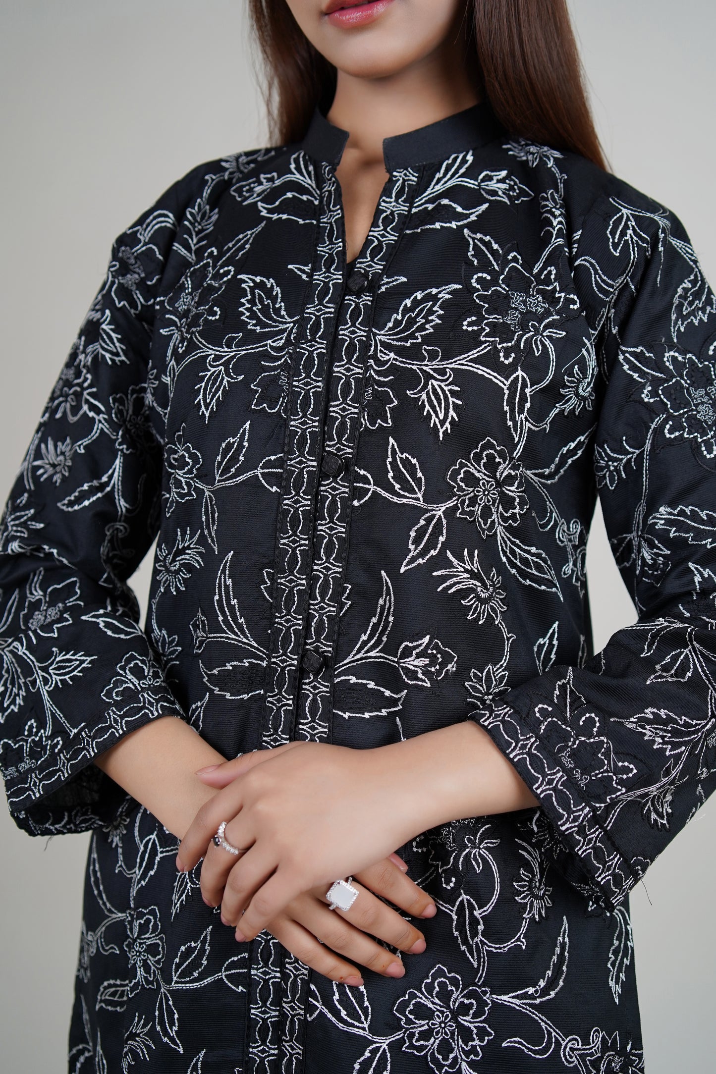 4 PIECE - EMBELLISHED EMBROIDERED OPEN GOWN | LG01710