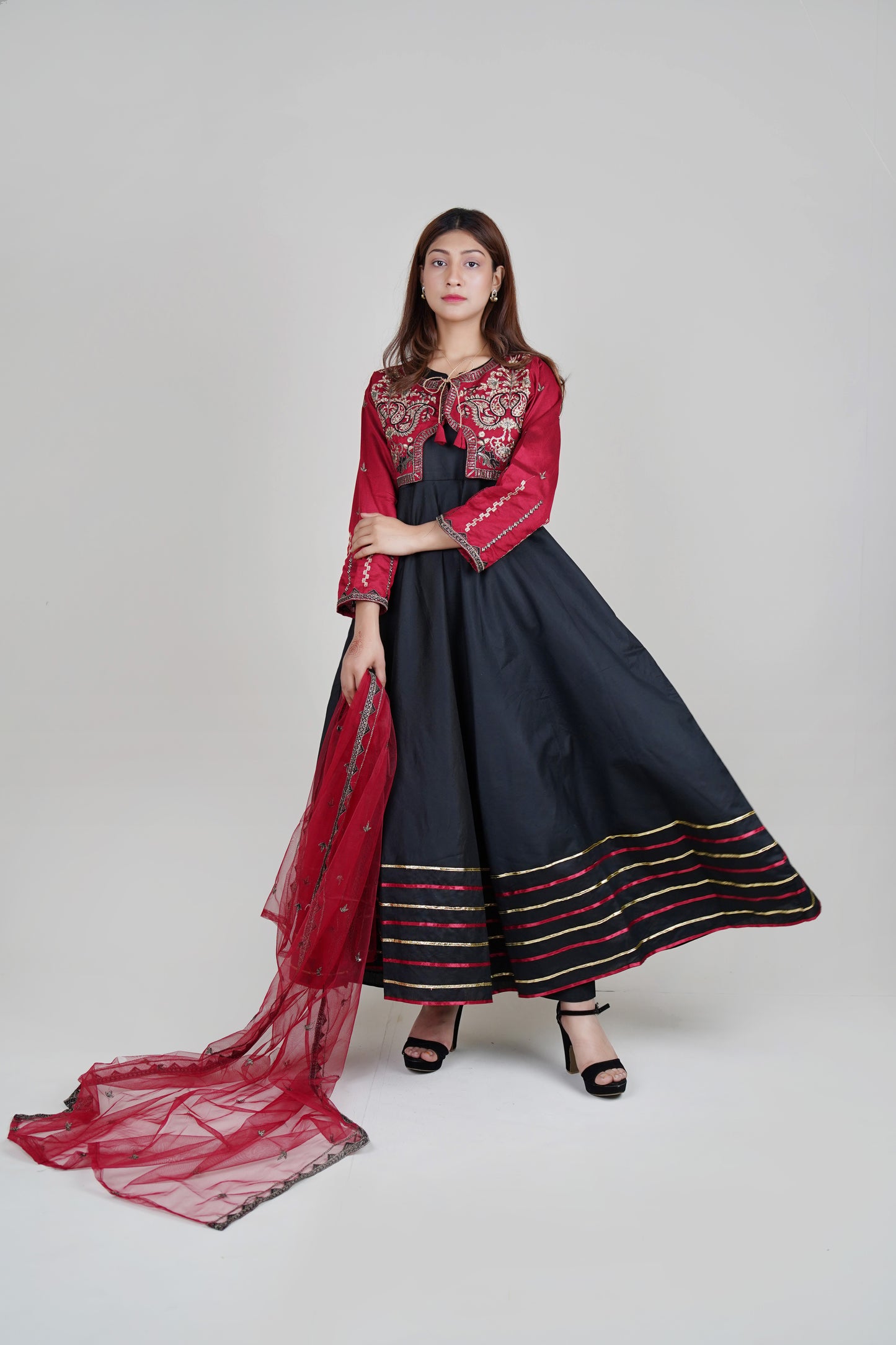 4 PIECE - WAISTCOAT WITH FOOT LENGTH FROCK  | LG01665