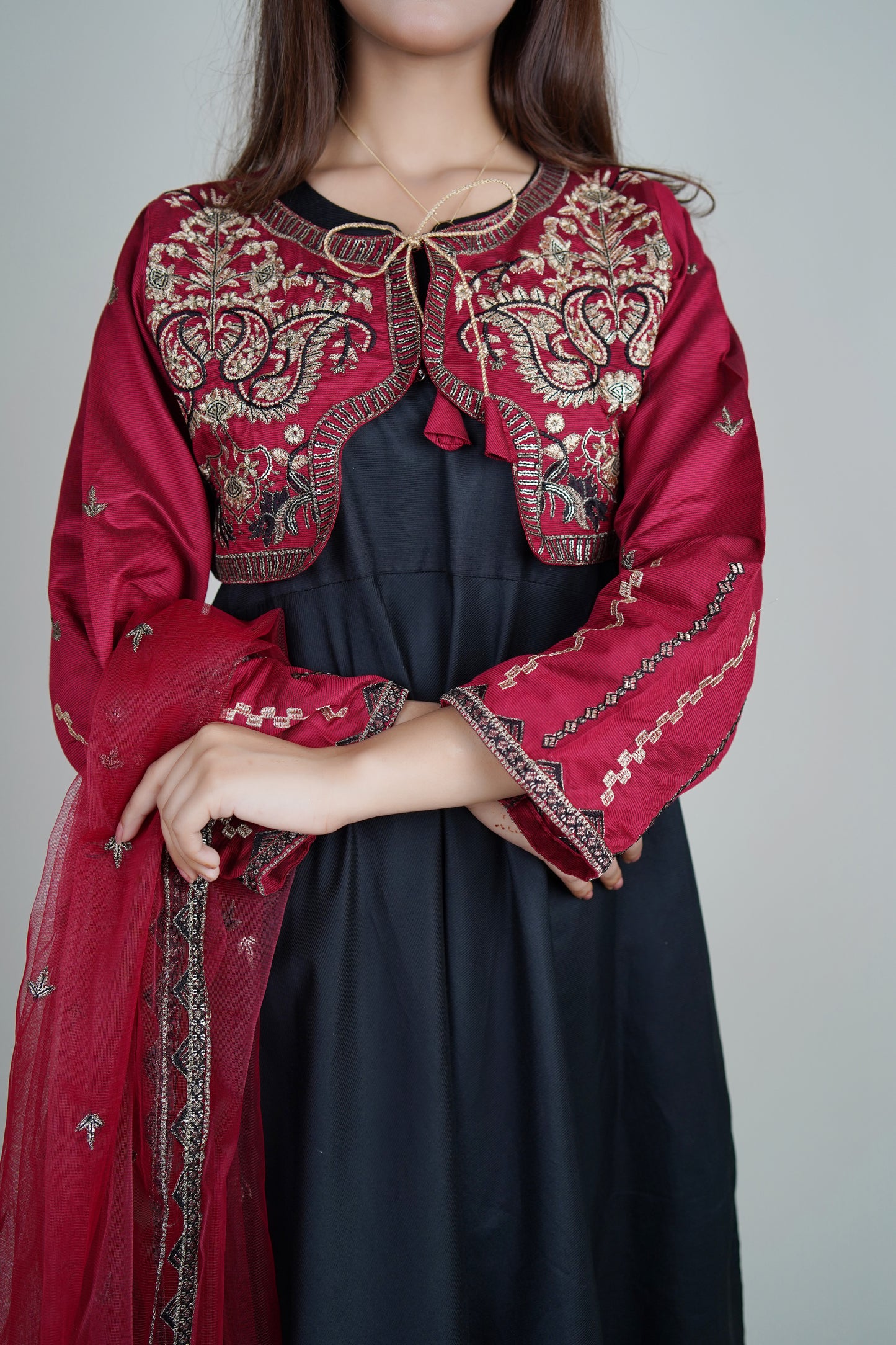 4 PIECE - WAISTCOAT WITH FOOT LENGTH FROCK  | LG01665