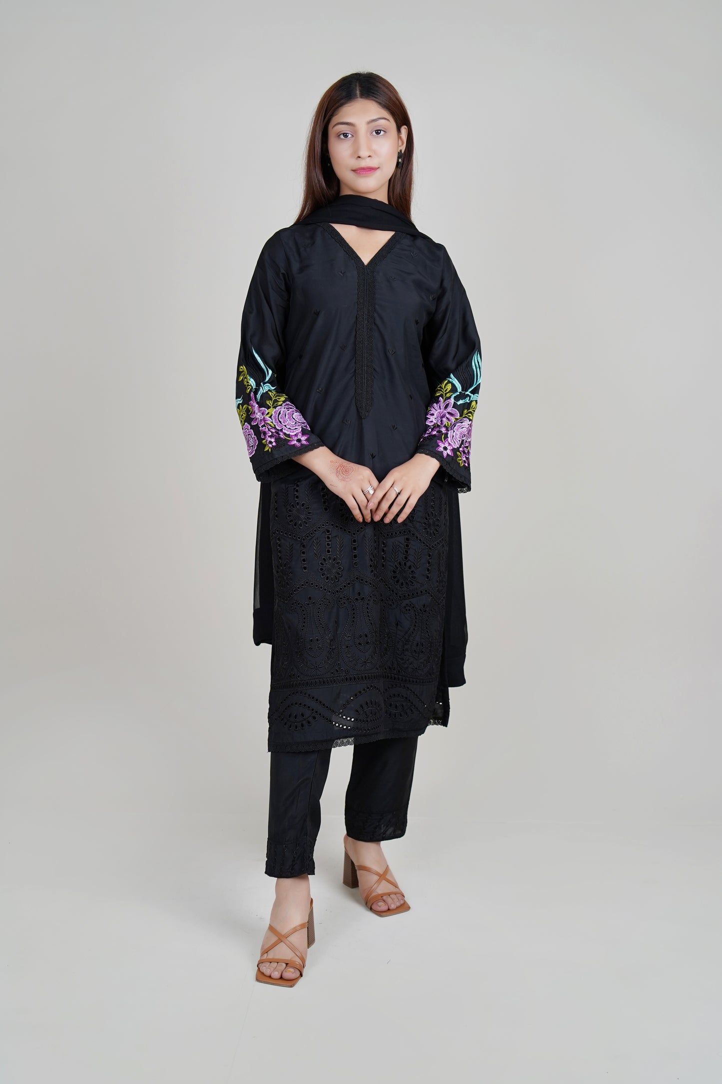 3 PIECE - EMBROIDERED BORING DAMAN : VISCOSE STITCHED SUIT | LG01705