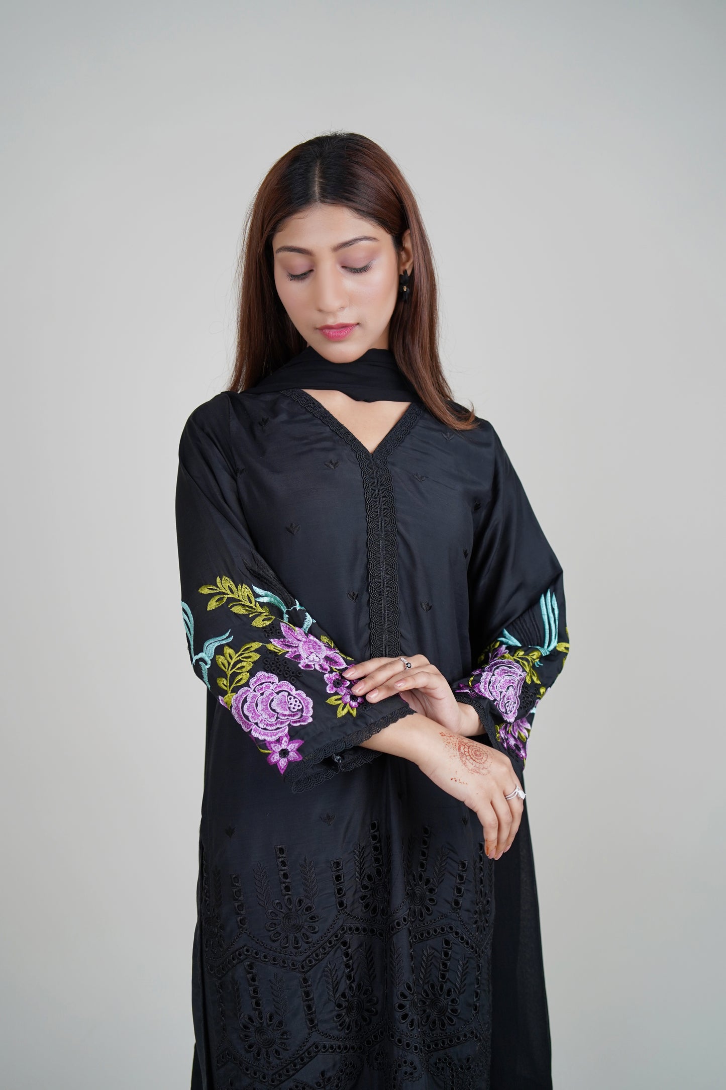 3 PIECE - EMBROIDERED BORING DAMAN : VISCOSE STITCHED SUIT | LG01705