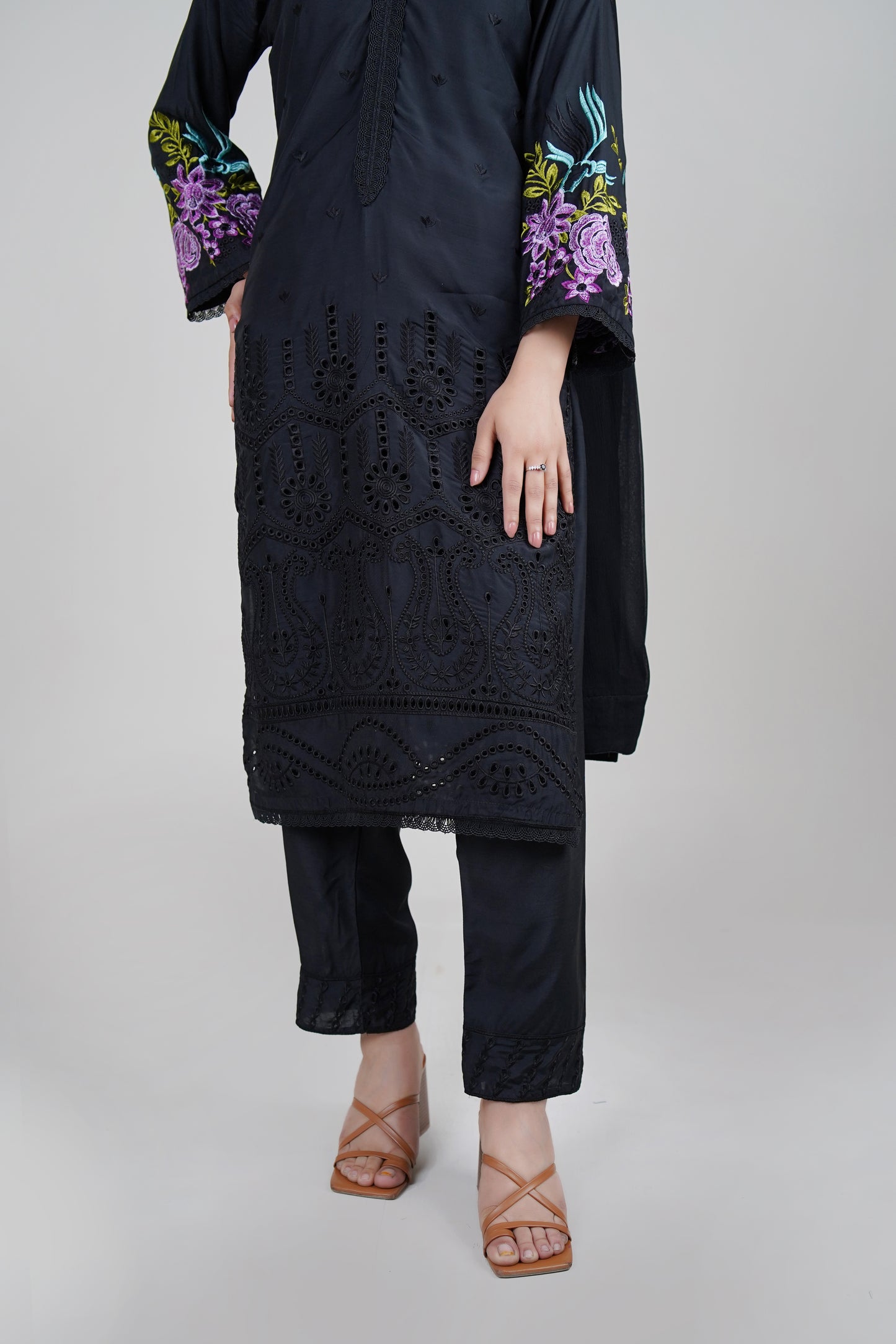 3 PIECE - EMBROIDERED BORING DAMAN : VISCOSE STITCHED SUIT | LG01705